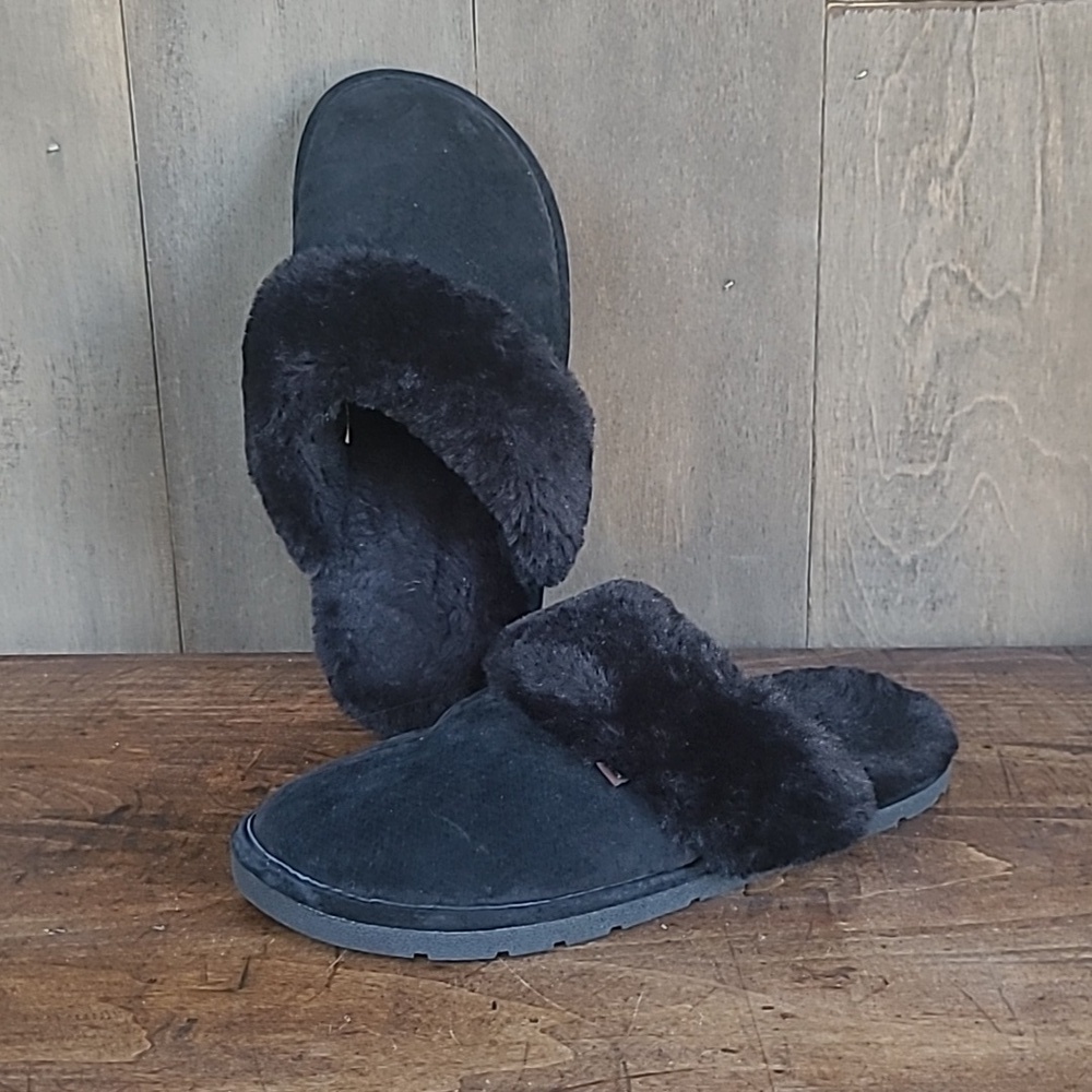 EUC Lamo Black Suede Faux Fur  Slip On Slippers Women's Medium